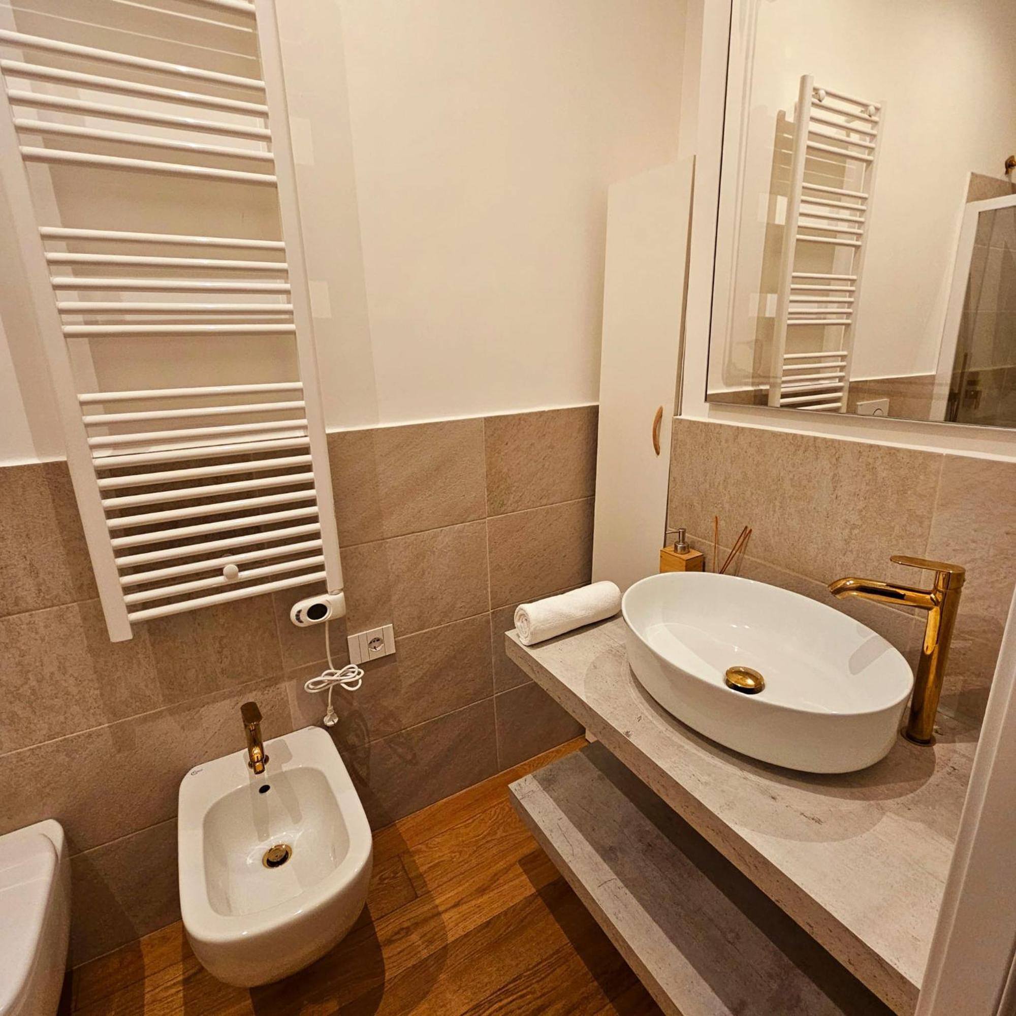Cozy Apartment Between Sempione, City Life And Mico ! Milan Exterior photo